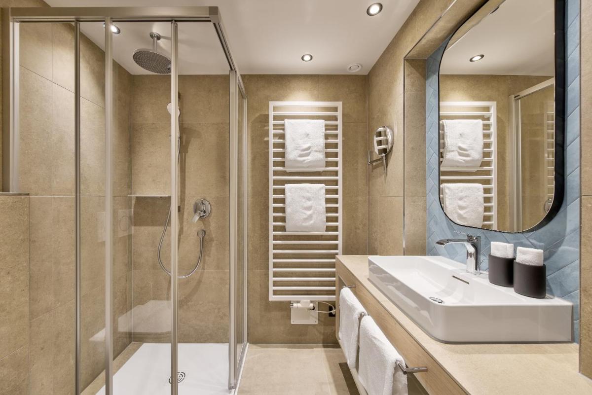 Quality Hosts Arlberg - Hotel Goldenes Kreuz B&B - Housity