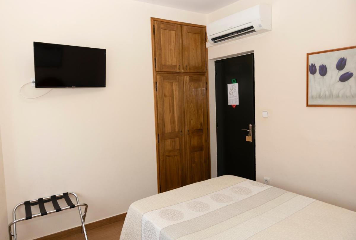 Hostal Welcome2 Alcázar - Housity
