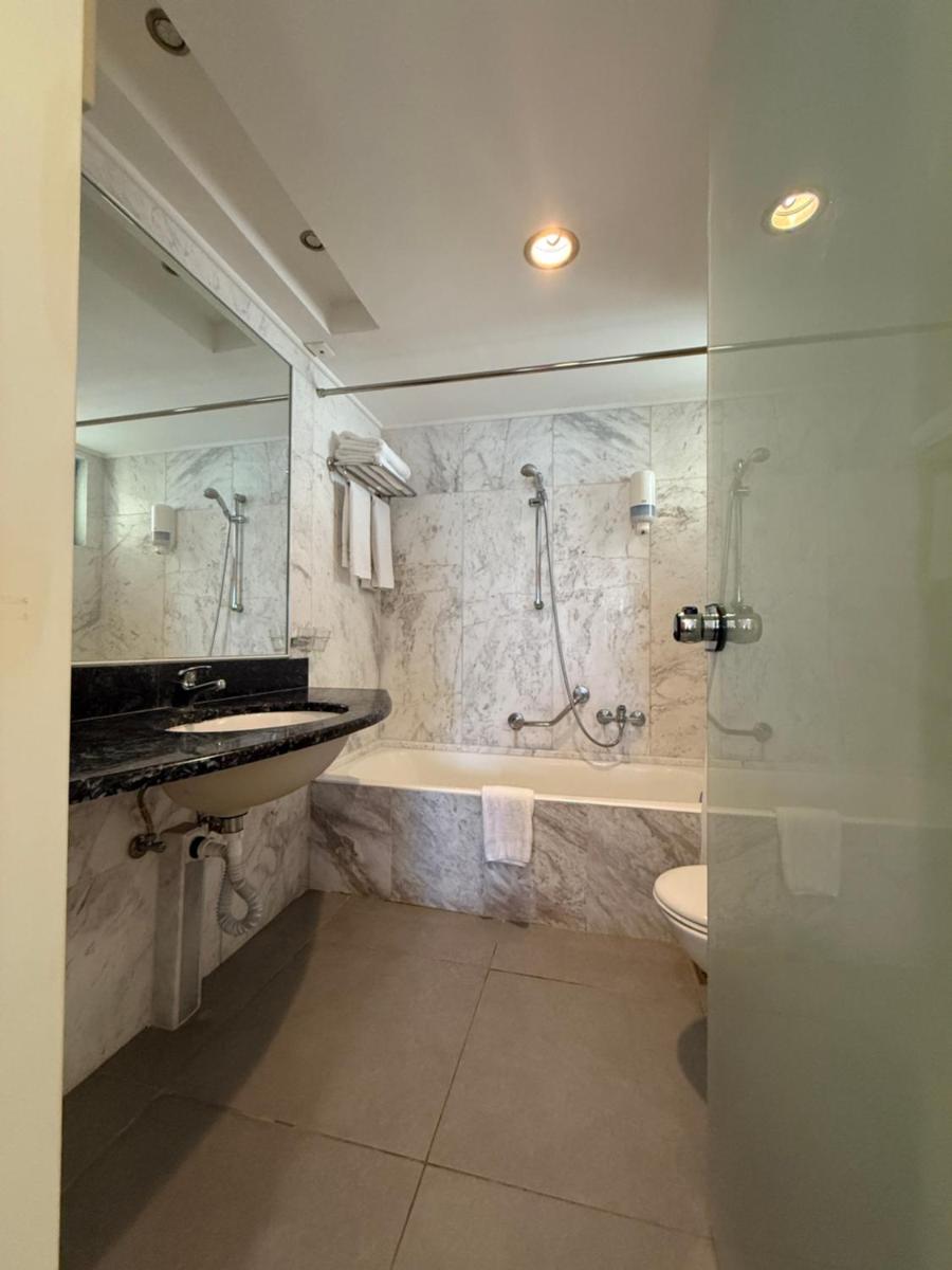 Kos Palace - Housity