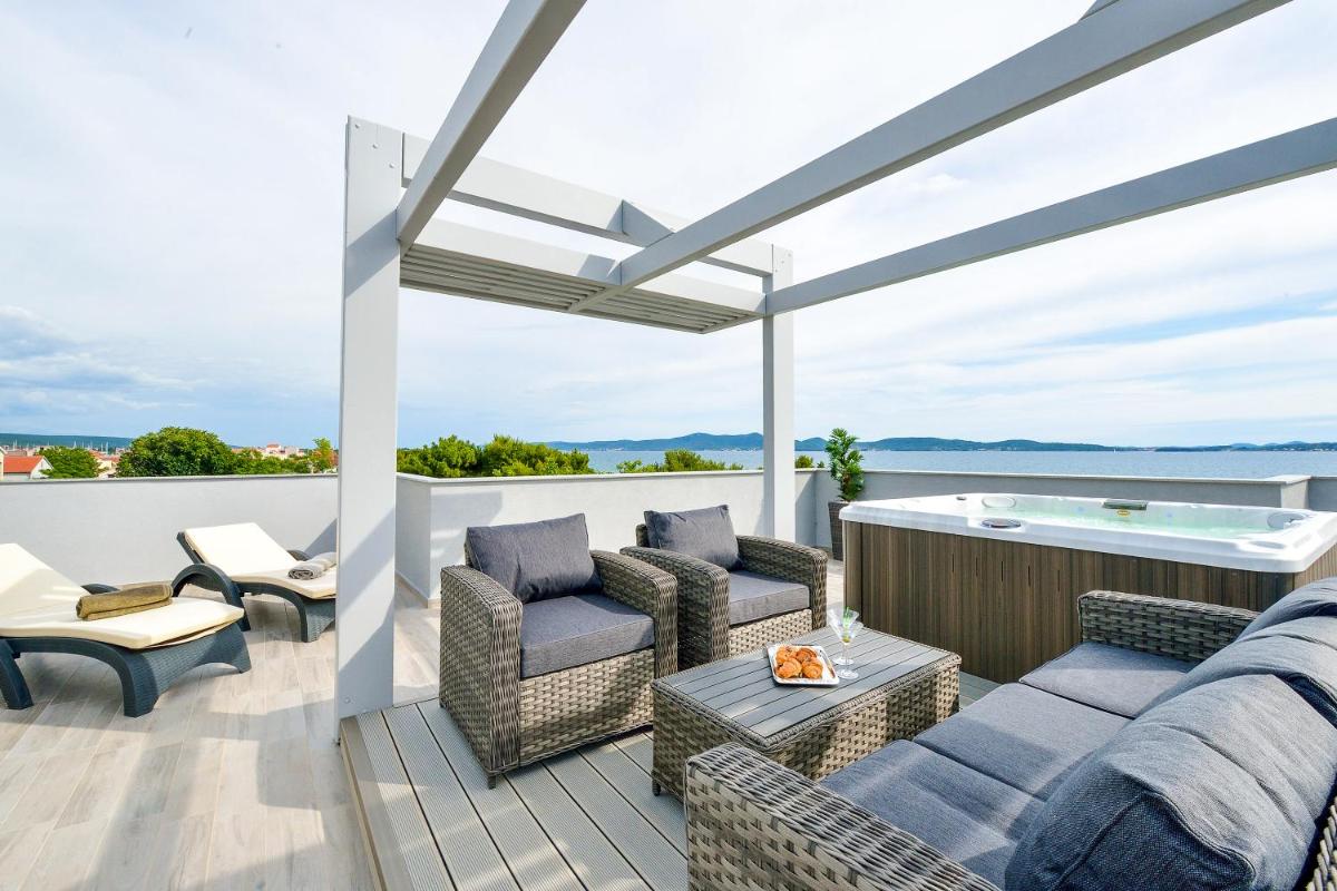Apartments Sun Resort Nikolina - Housity