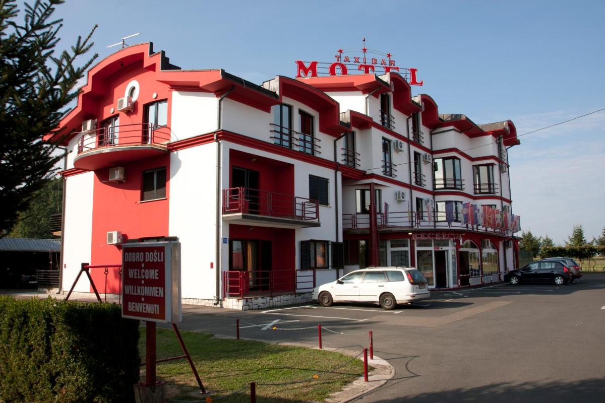 Taxi Bar Motel - Housity