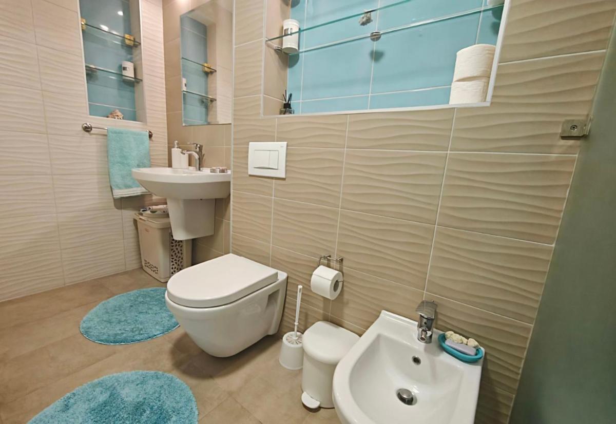 ZNK Family House - Housity
