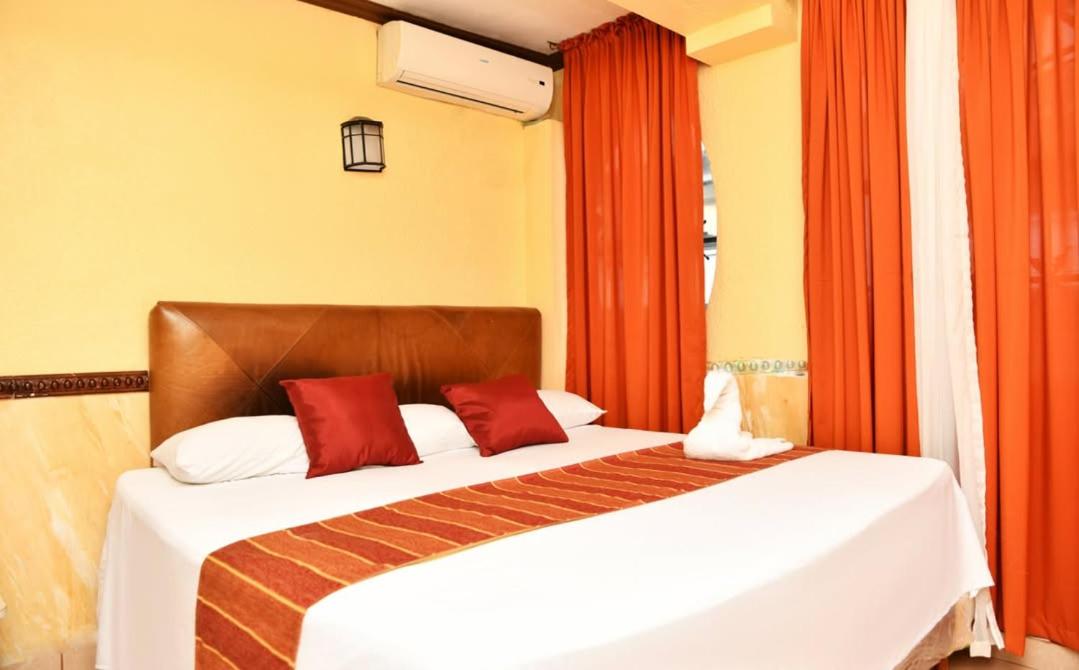 Hotel Marina Centro - Housity