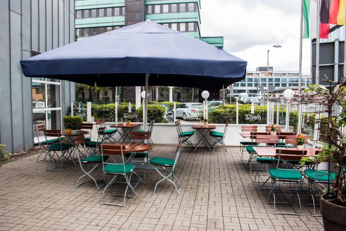 Ramada by Wyndham Bottrop City - Housity