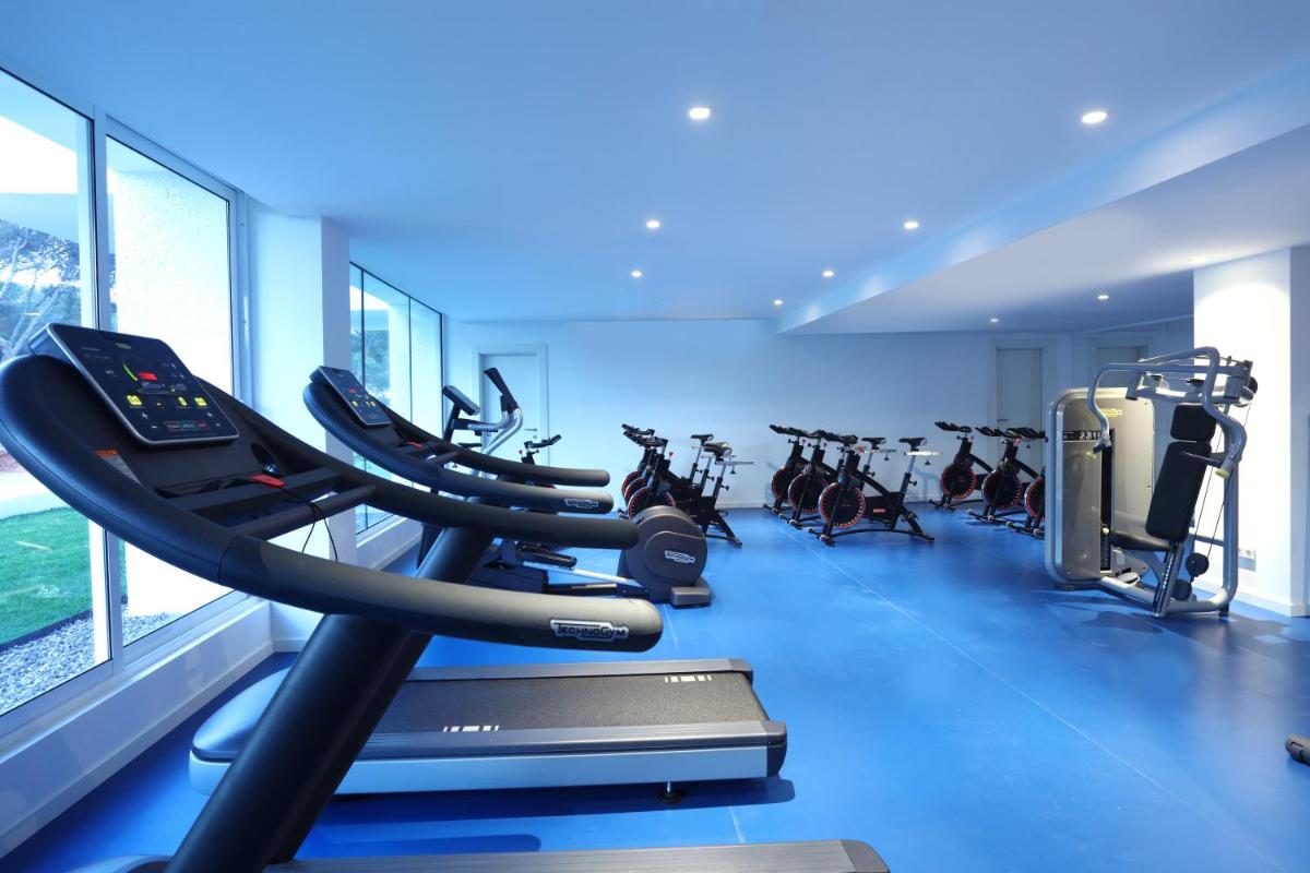 Gimnasio o instalaciones de fitness de Iberostar Selection Santa Eulalia Adults-Only Ibiza