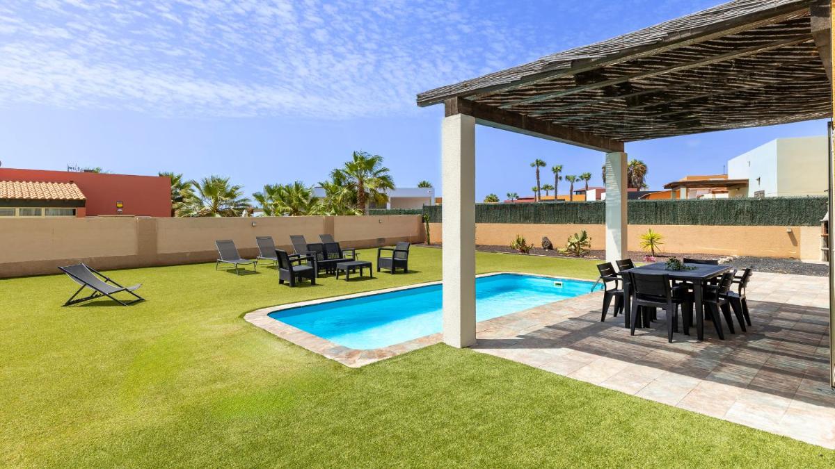 Villa Calima by Calima Villas - Housity