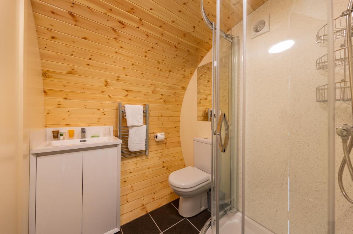 Newby Bridge Hotel - Housity