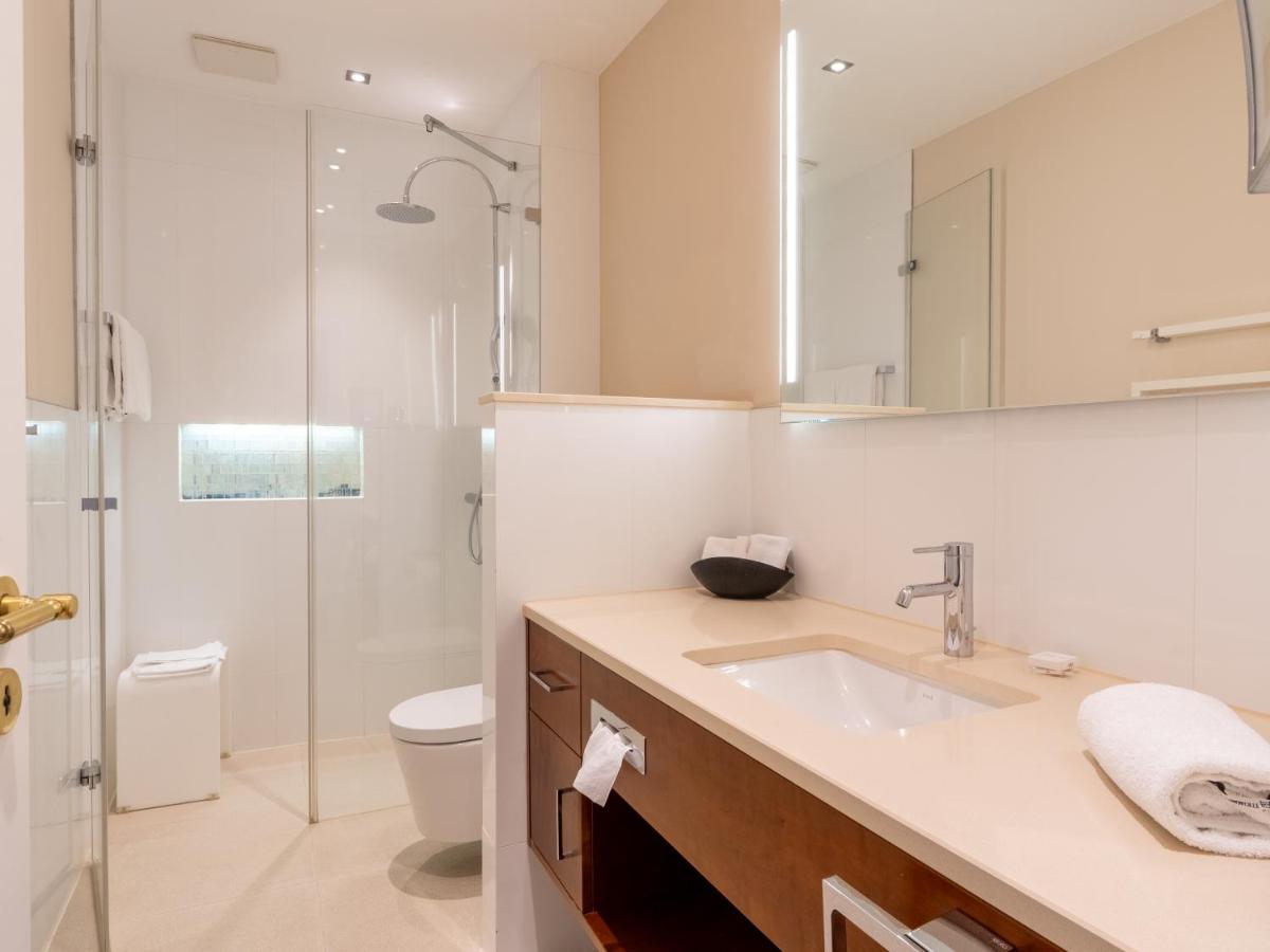 Ein Badezimmer in der Unterkunft ROEWERS Privathotel & Spa