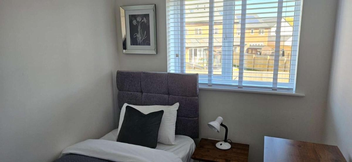 Spacious Luxurious Serviced Accommodation 7 - Housity