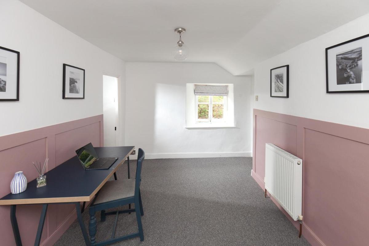 Hurst cottage, a cosy 2 bed cottage in Dorset - Housity