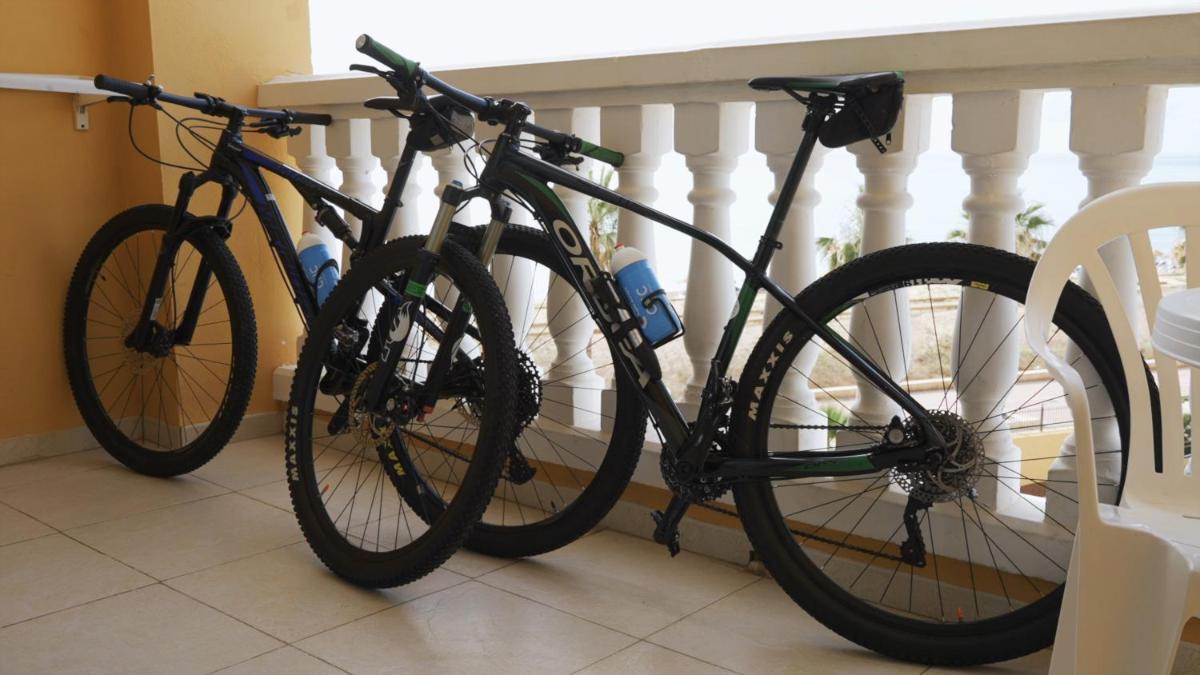 Montar en bicicleta en Gran Hotel Peñiscola o alrededores