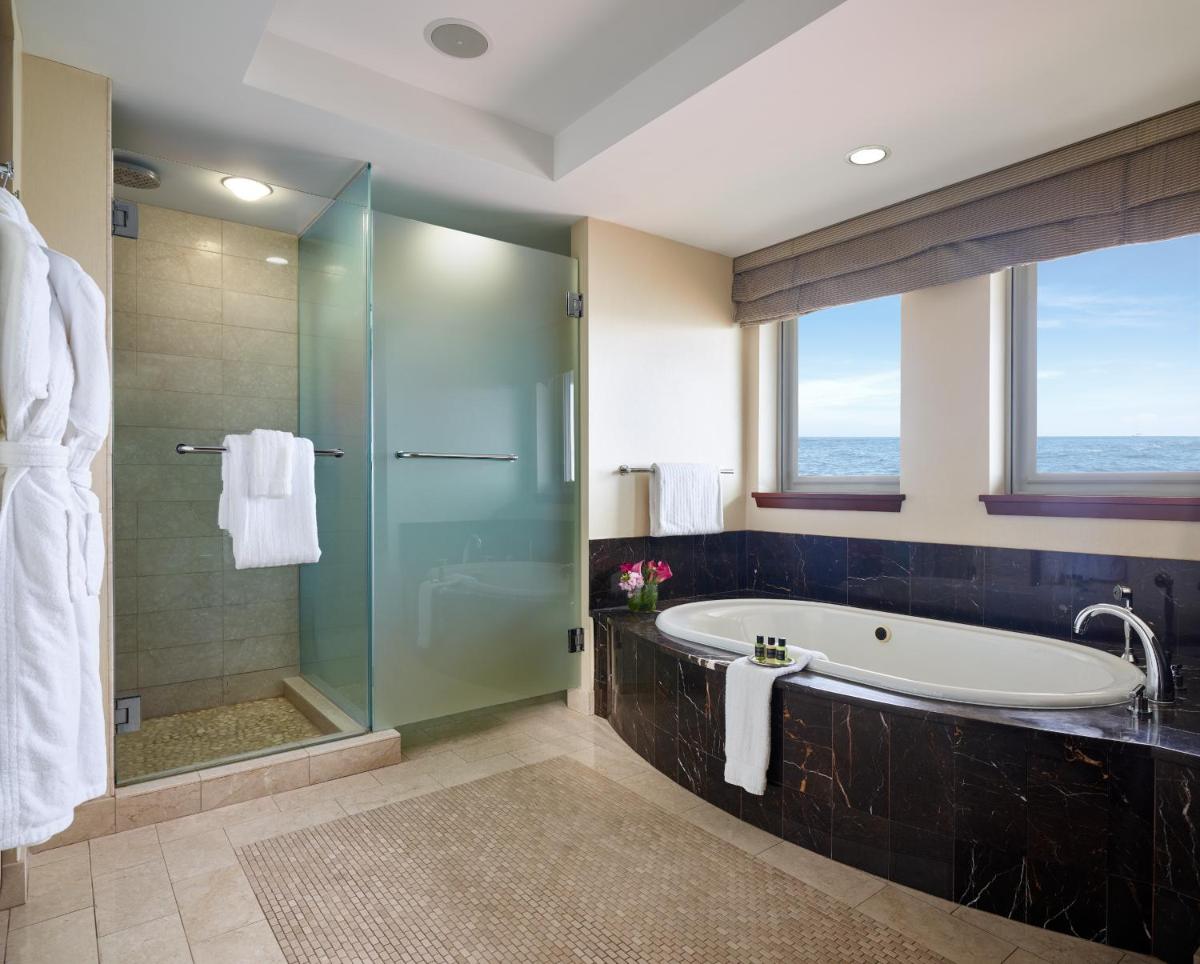 Battery Wharf Hotel, Boston Waterfront - Housity