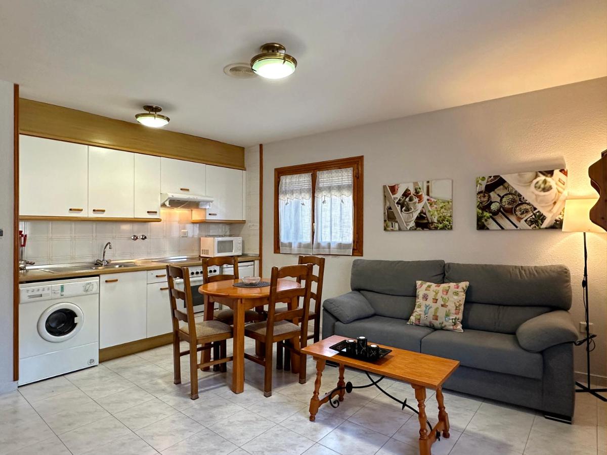Apartamentos Lausan - Housity