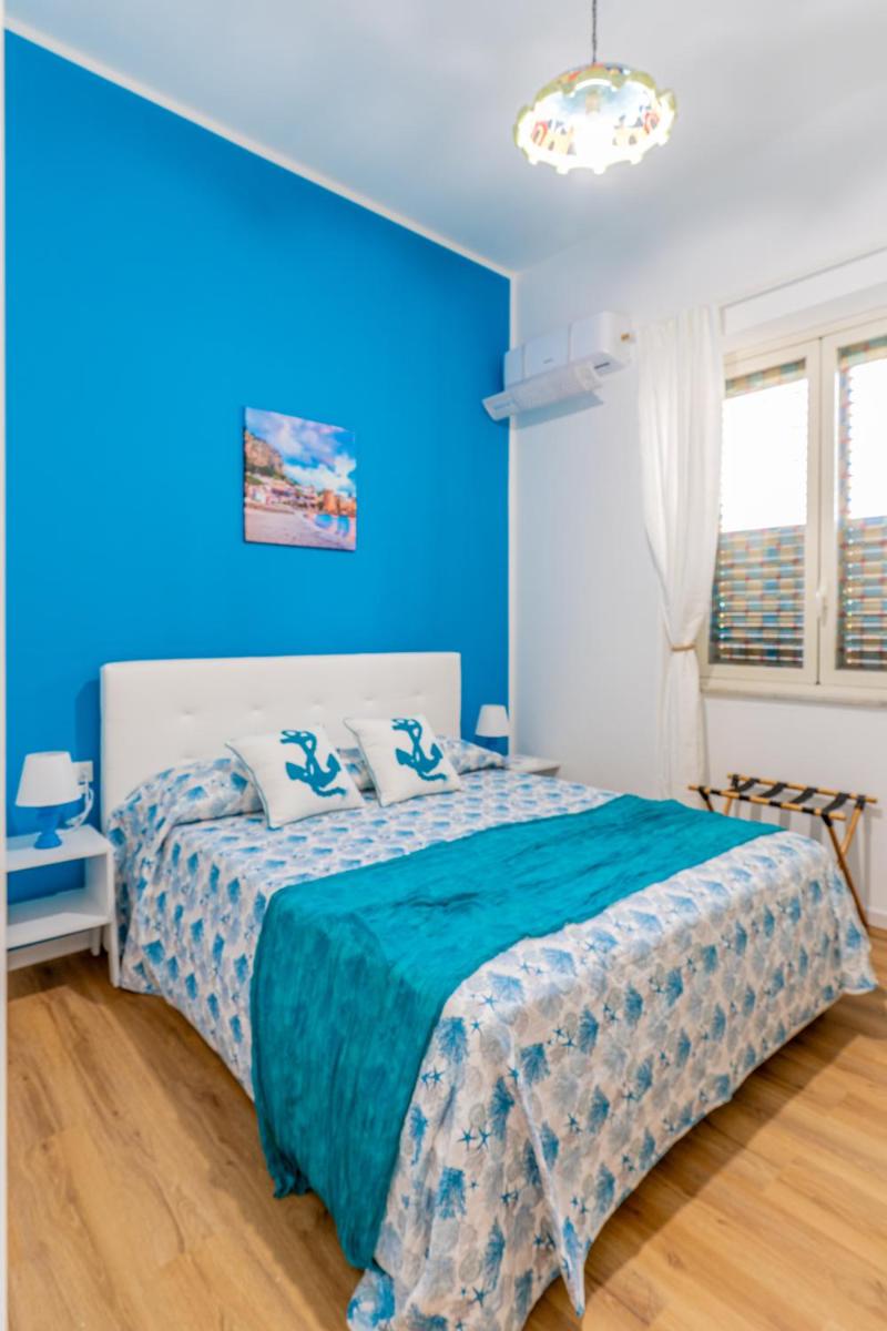 Antony Mondello Guest House, appartamento a 1 minuto a piedi dalla spiaggia di Mondello - Housity