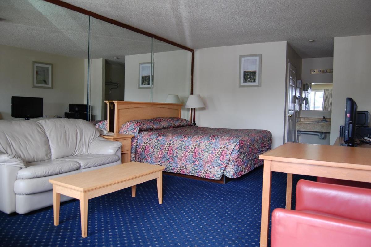 Western Inn Lakewood - Housity