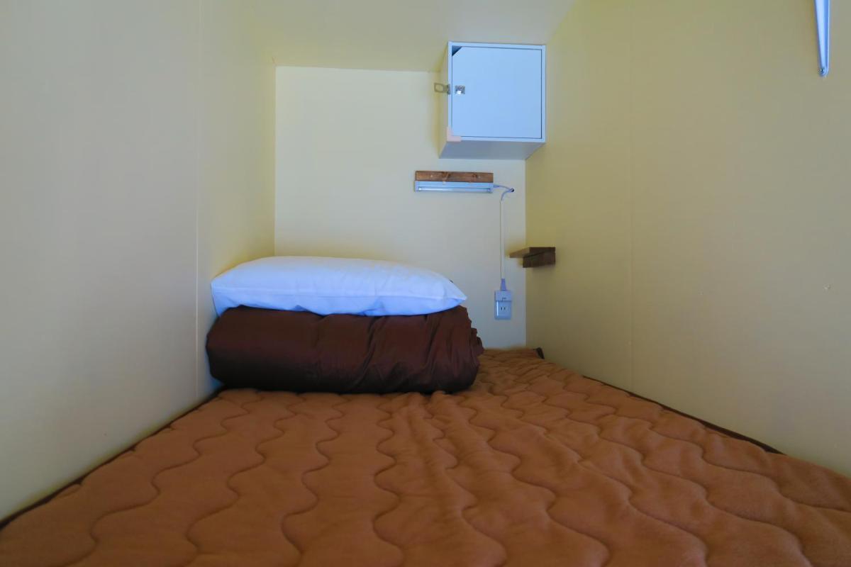 Takamatsu Guesthouse BJ Station - Housity