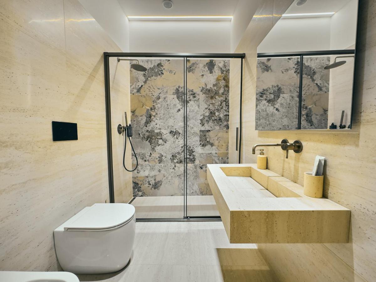 Boutique Suites - Palazzo Crati 1800 - Housity