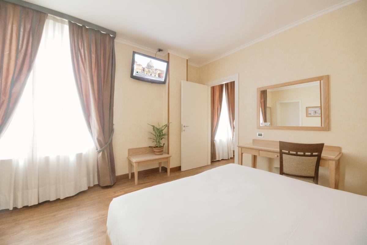 Green Hotel Poggio Regillo - Housity