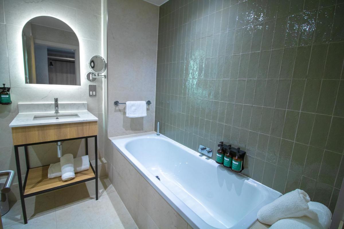 Best Western Rockingham Forest Hotel - Housity