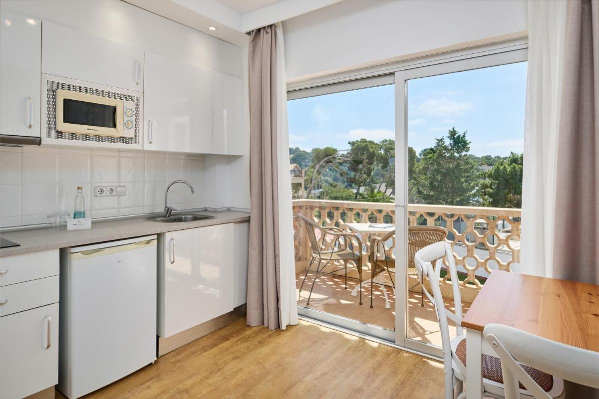 Hotel Apartamentos Cala Santanyi - Housity