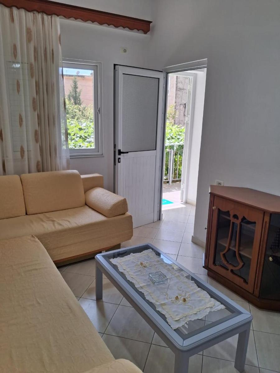 Cozy Apartment in Delvinë - Hizvo