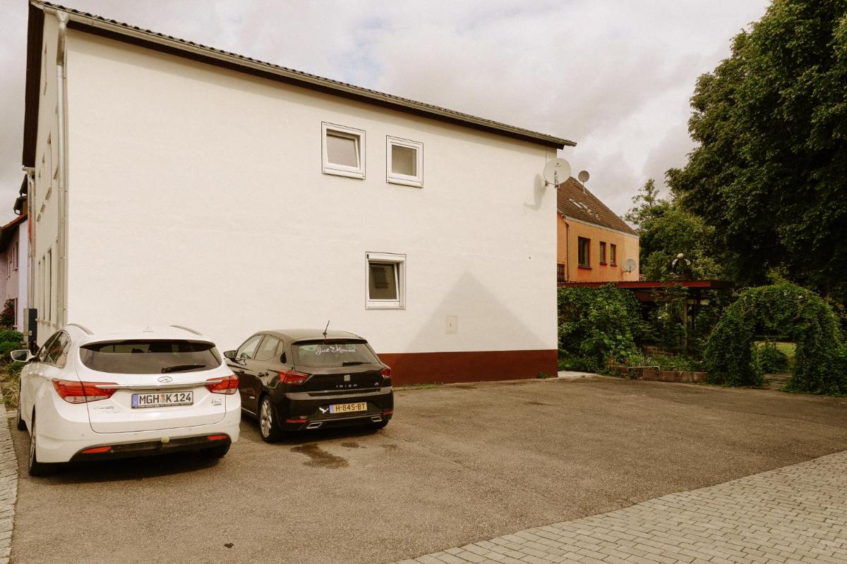 Krone das Hotel - Housity
