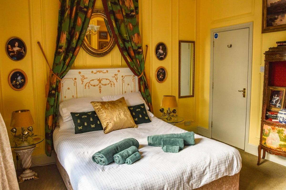 Chez Vivienne - Housity