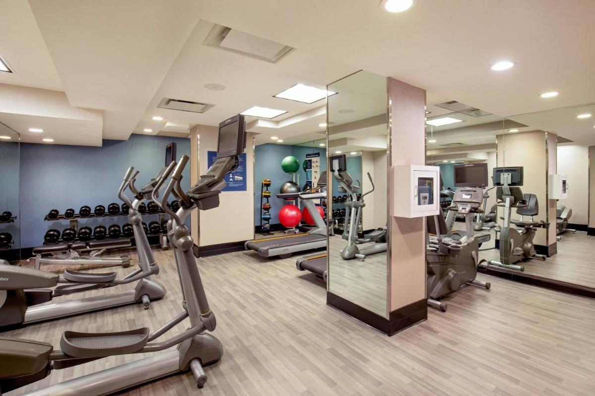 Four Points by Sheraton Midtown - Times Square - Housity
