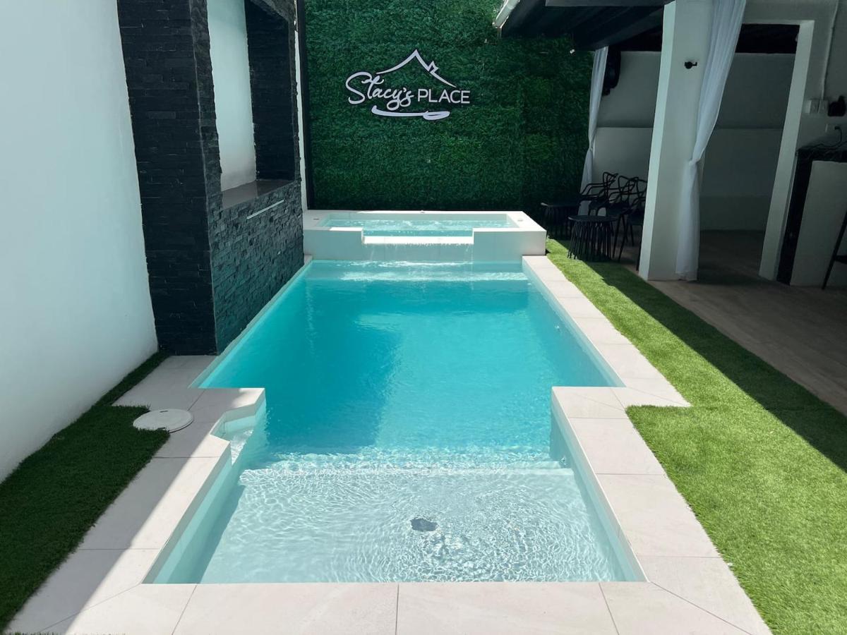Stacys Place #2 2 Bedroom Apartment - Housity