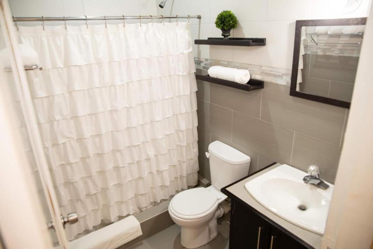 Stacys Place #2 2 Bedroom Apartment - Housity