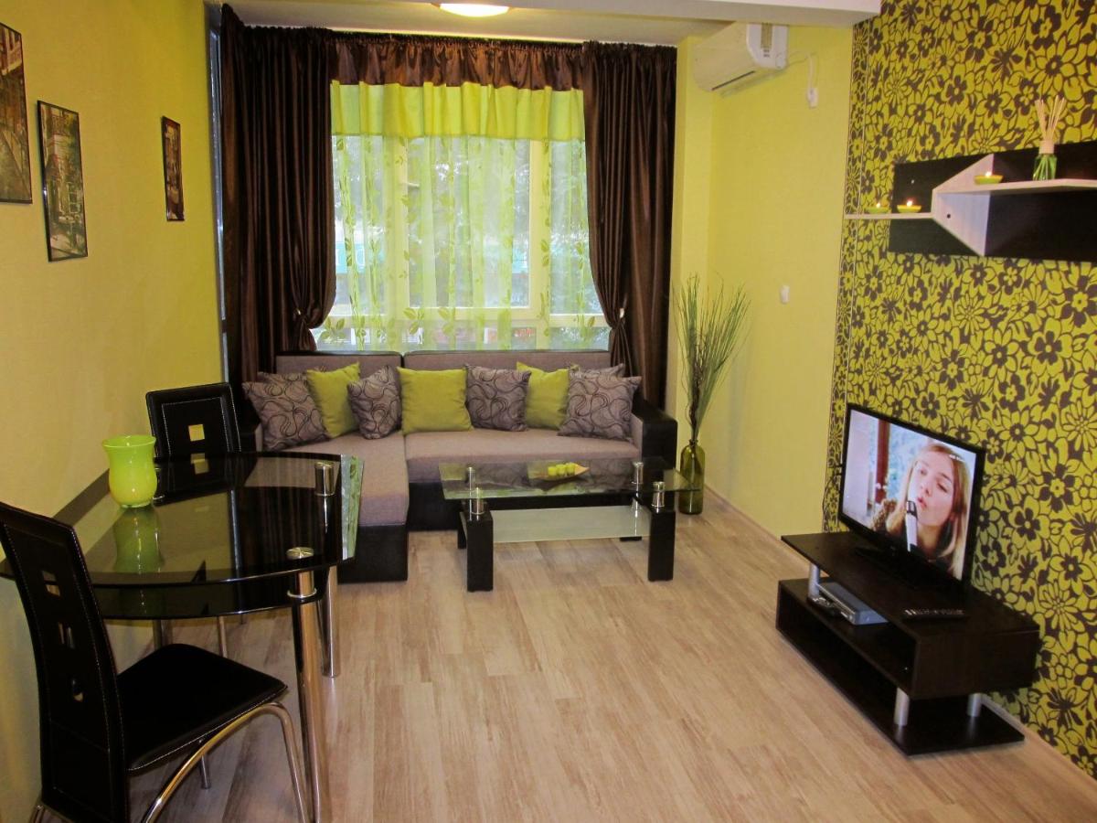 Apartments Vasil Levski - Housity