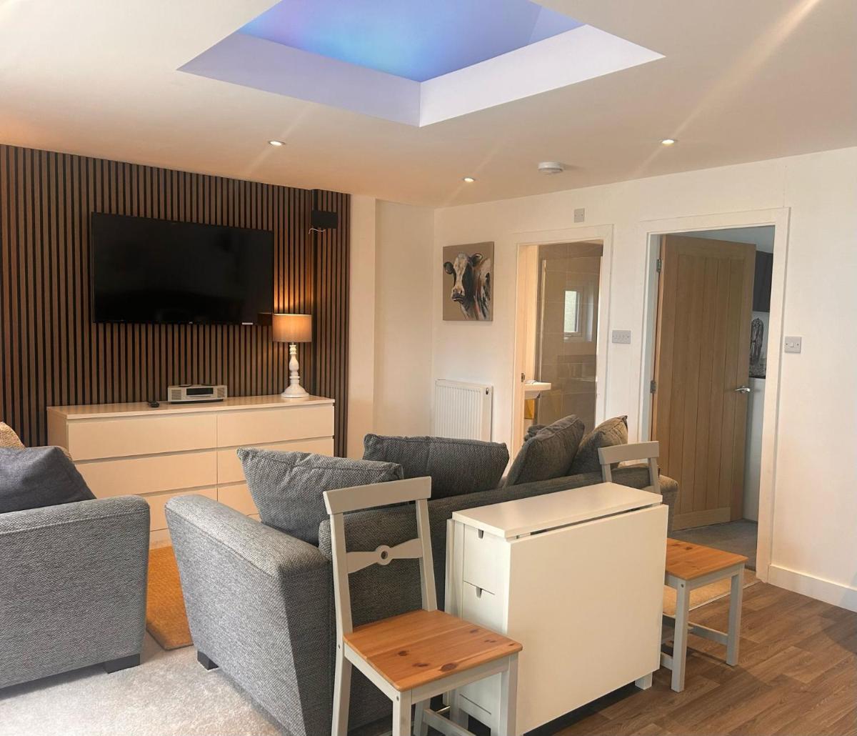 Newbus Grange Lodge The Cottage - Housity