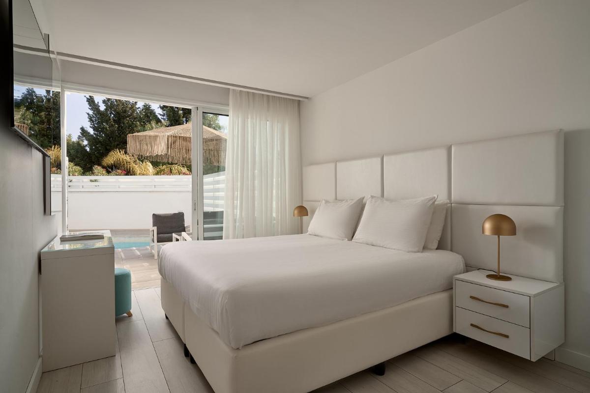 Hotel Napa Suites (Adults Only) - Hizvo