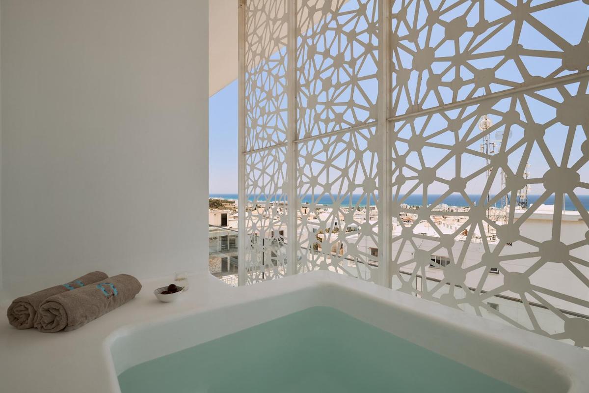 Hotel Napa Suites (Adults Only) - Hizvo