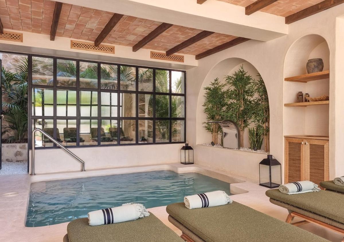 Nomad Hotel Cala Finestrat - Housity