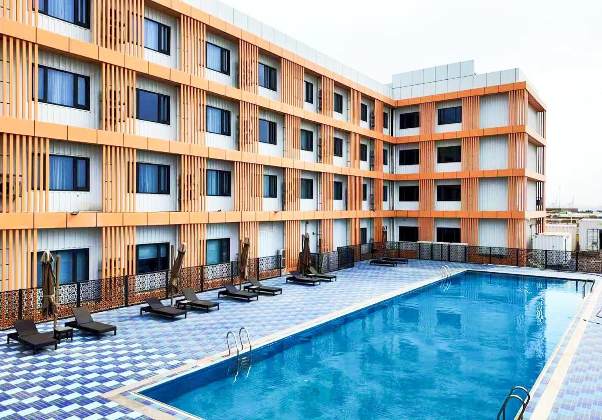 Escale International Hotel - Housity