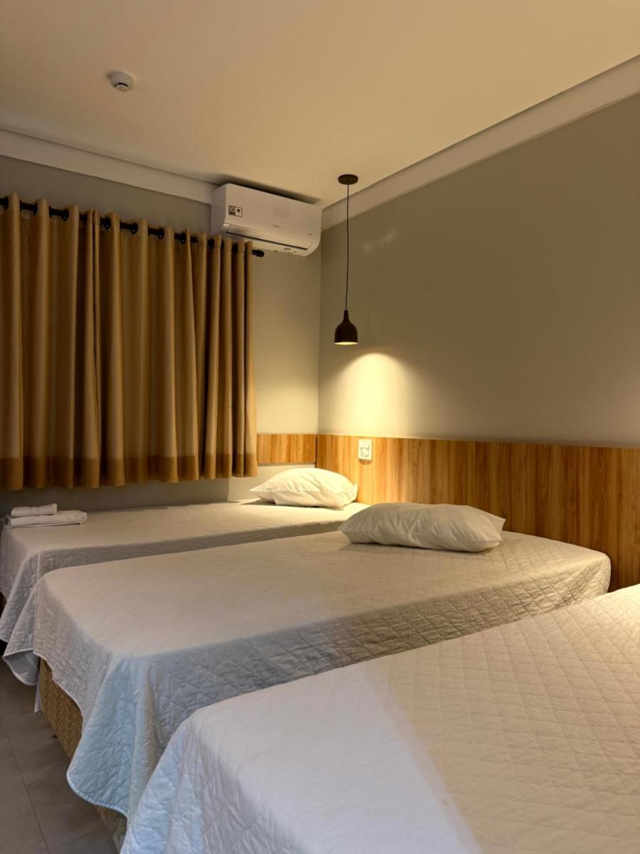Cristal Palace Inn - Housity
