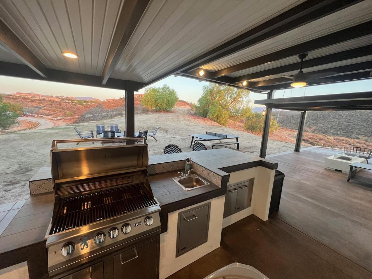 Ultimate Winery Getaway With Spa And Amazing Hilltop View - Housity