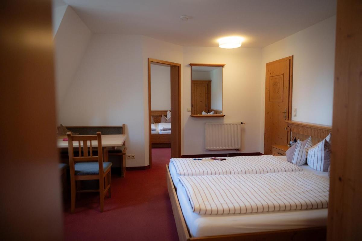 Zum Schnapsbrenner - Hotel garni - Housity