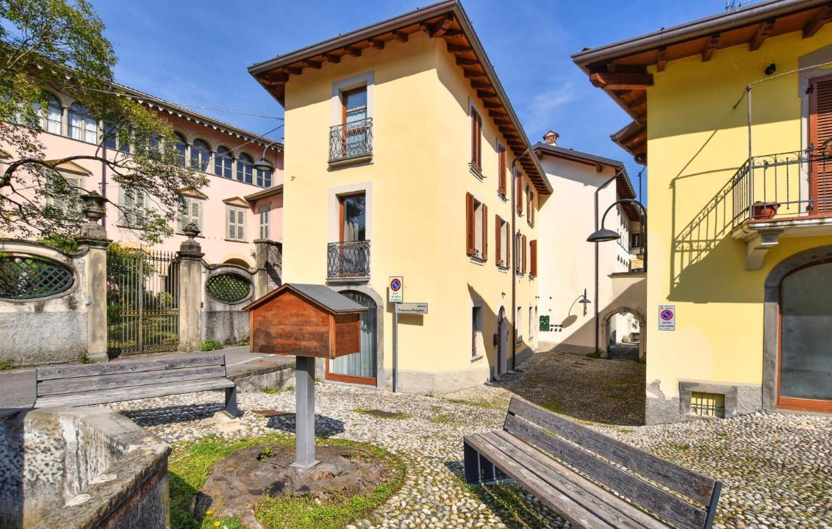 1 Bedroom Amazing Apartment In Sovere - Housity