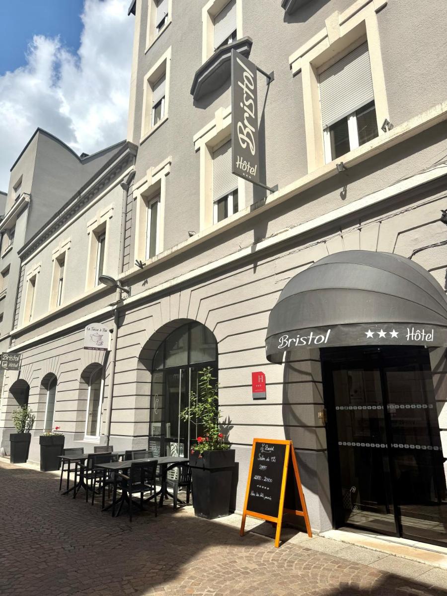 Brit Hotel Bristol Montbéliard Centre - Hizvo