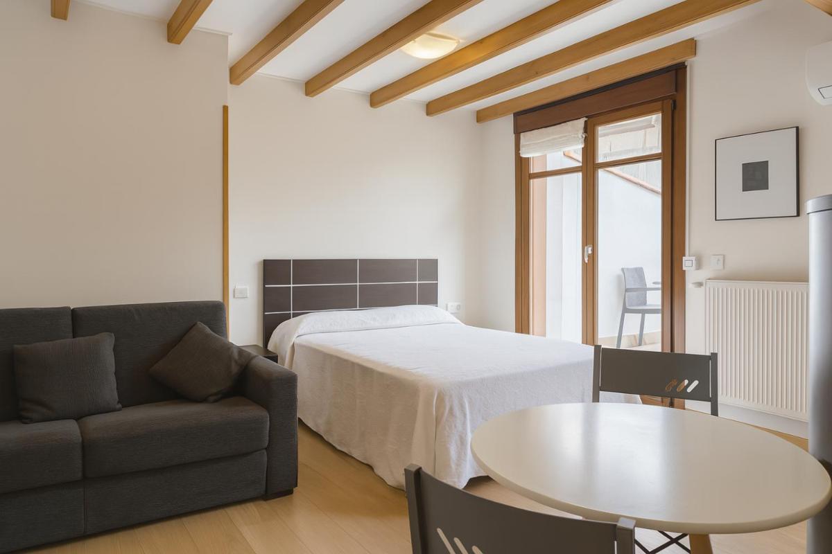 Apartamentos Turisticos Talaimendi - Housity