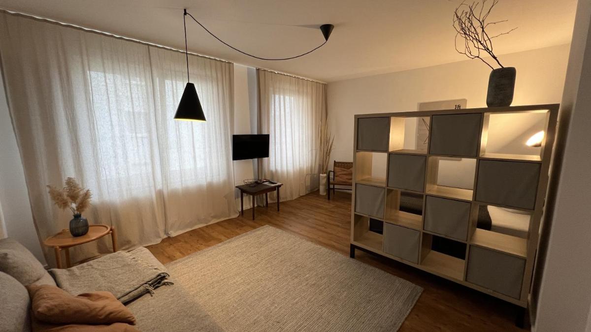 discovAIR Eisenach - 3-Zi-Apartment Milan- Schwimmbad-Nah mit Netflix - Hizvo
