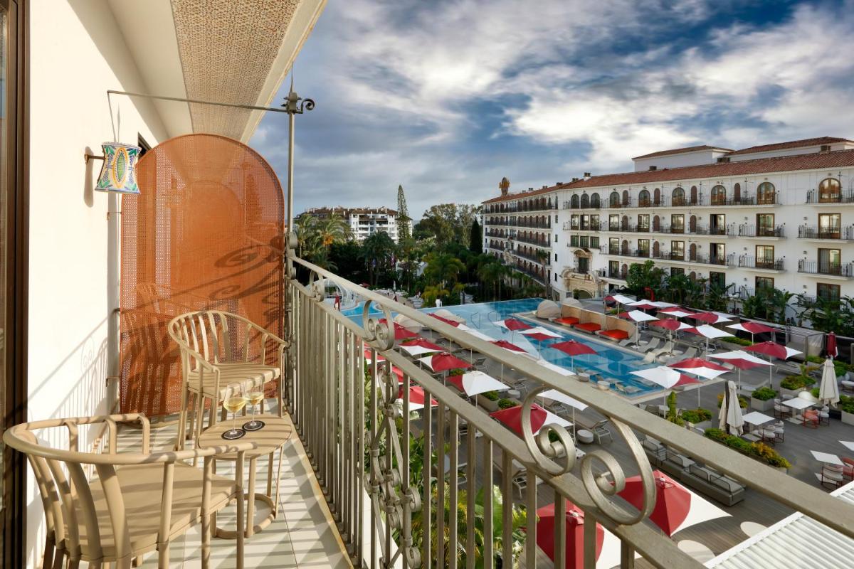 Un balcón o terraza de Hard Rock Hotel Marbella - Puerto Banús