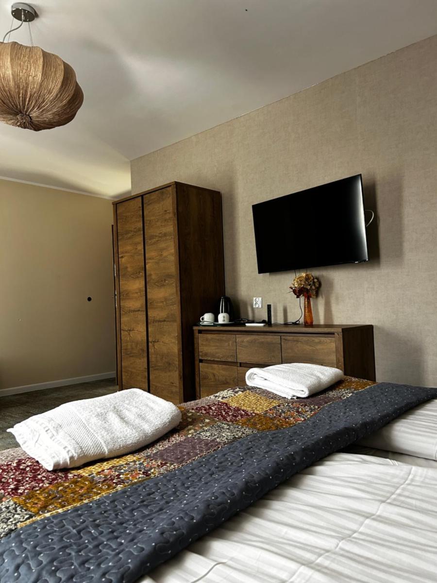 Dworska 24 - Housity