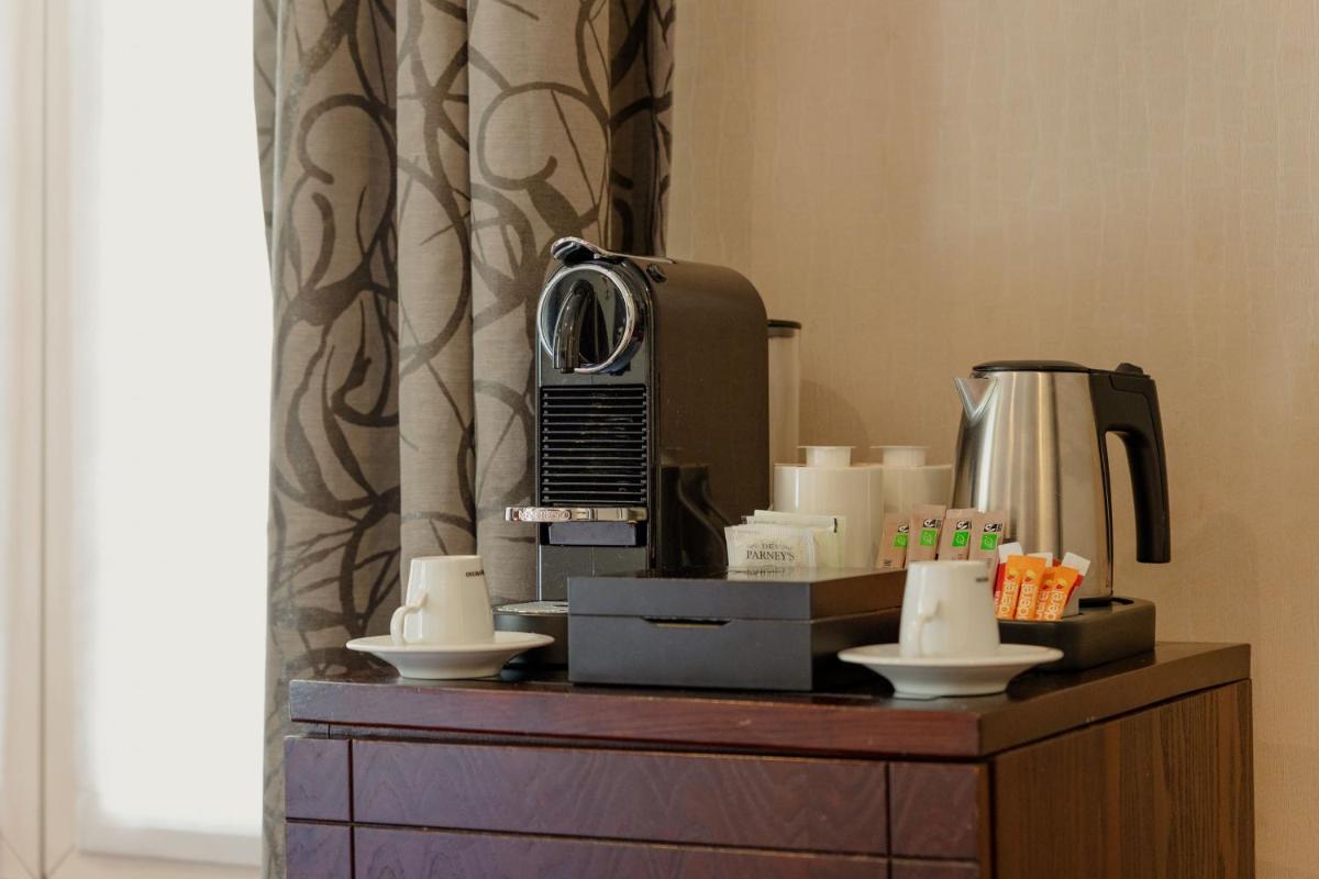 Grand Hotel Francais - Housity
