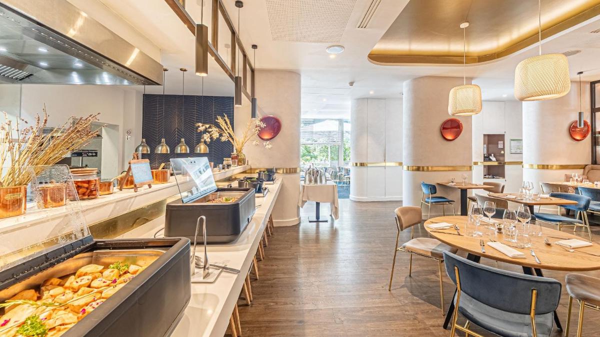 Nourriture dans l'hôtel ou à proximité