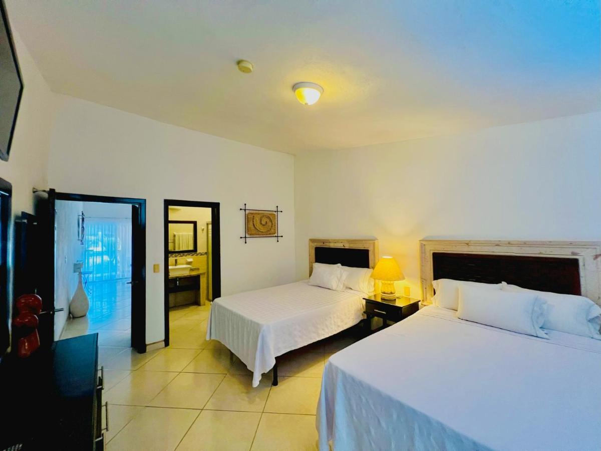 Los Picos Hotel & Suites Bucerias - Housity