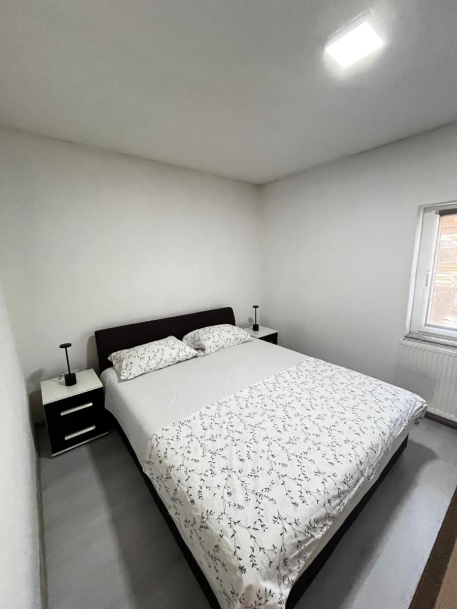 Apartment M&S Gračanica - Housity