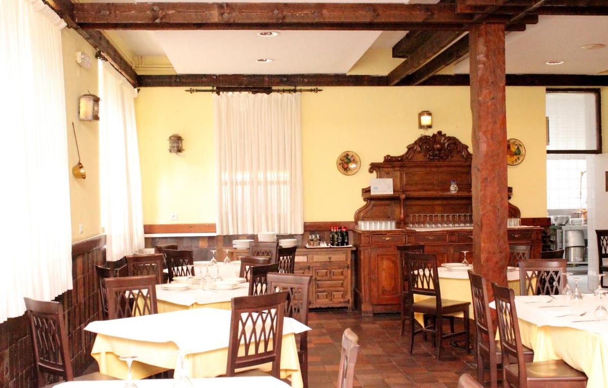 Un restaurante o sitio para comer en Hotel Termas de Liérganes
